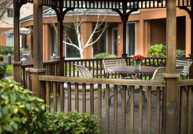 Courtyard Seattle North / Lynnwood Everett Exterior photo